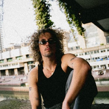 Na Tchada w/ Daviaa show image