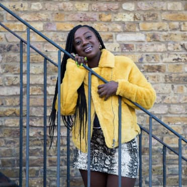 Sandra Omari show image